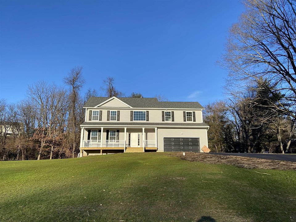 1st image of 10 STRATFORD Drive