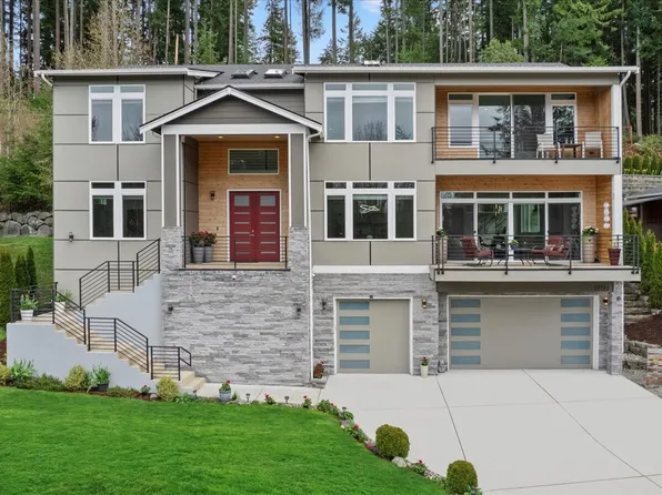 17123 W 69th Place W, Edmonds, WA 98026