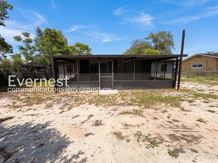 2112 Wolf Rd — Photo 22