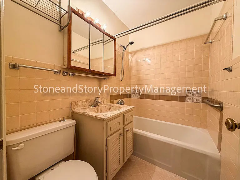 1726 SW Medford Ave — Photo 10