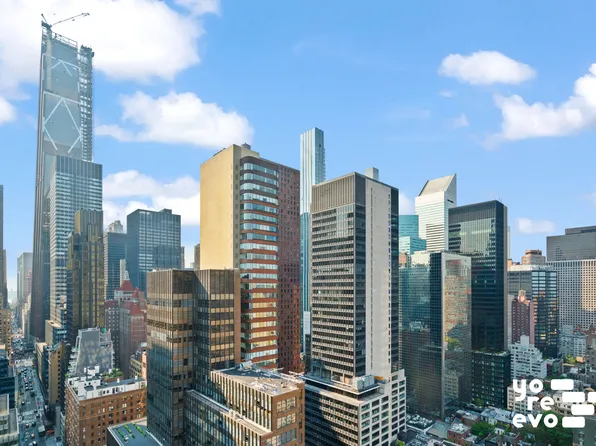 236 East 47th Street image 10 of 11