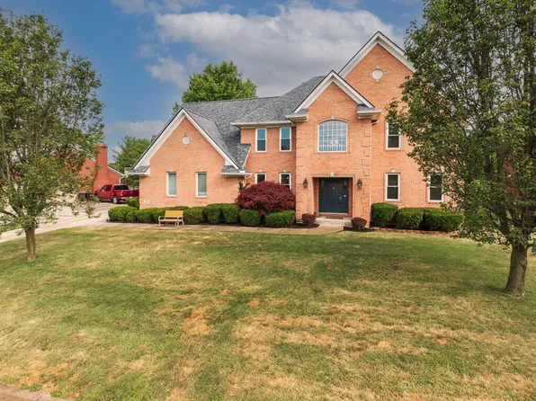 8 Jillian Ct, Highland Heights, KY 41076