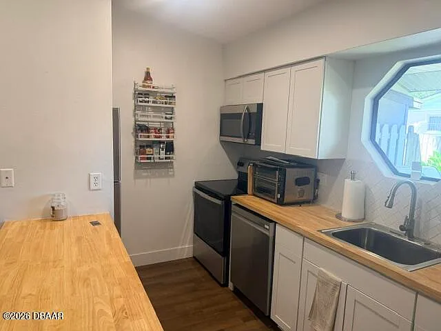 1571 Hancock Ln — Photo 8