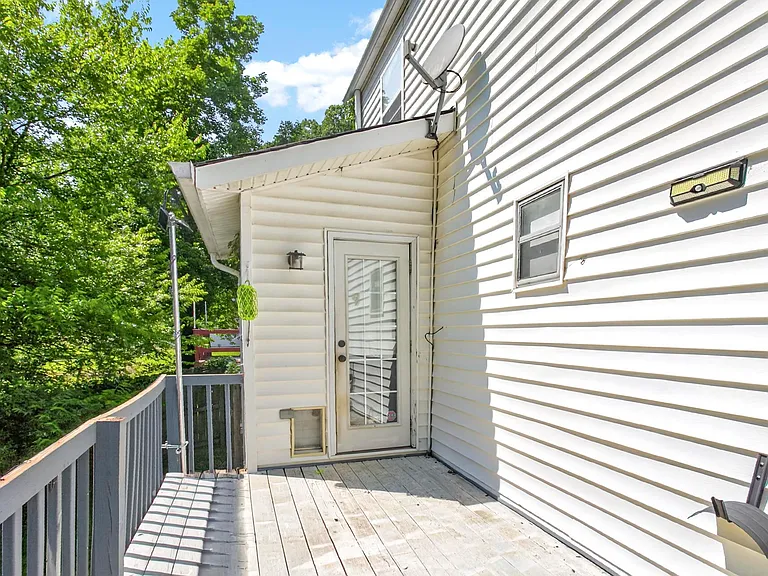 3008 Lakeshore Dr — Photo 49