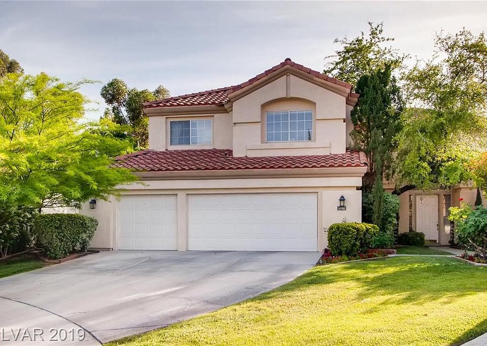 1st image of 9508 Queens Walk Cir