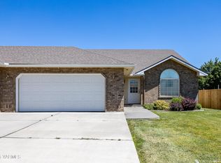 17 N 86th Ave, Yakima, WA