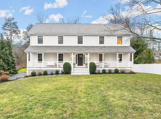 77 Winoca Rd, Fairfield, CT 06825