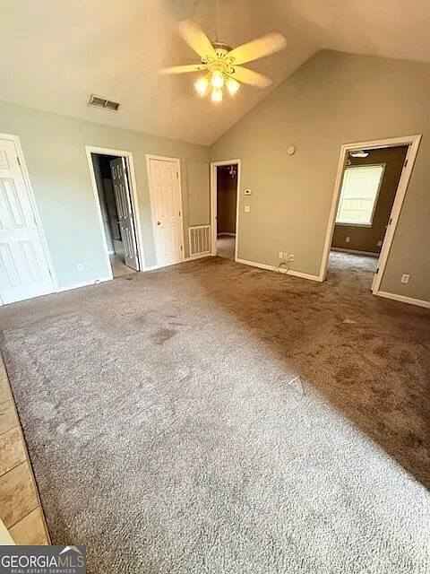 3 bed, 1.0 bath, 1062 sqft, $1,250 — Photo 2