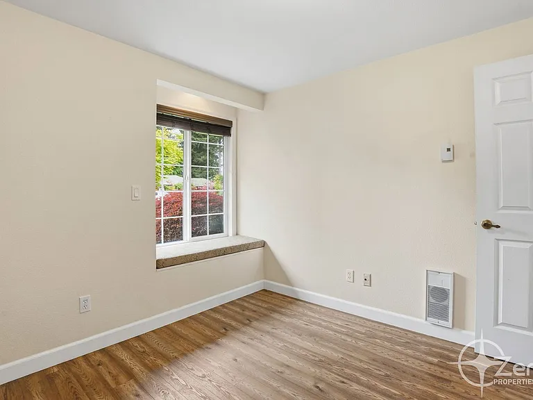13902 NE Piper Rd #B — Photo 8