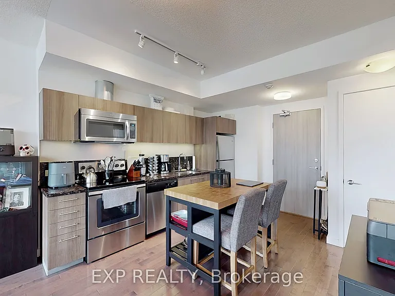 390 Cherry St #503 — Photo 13