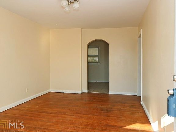 4th image of 202 Rockin Hill Dr SW