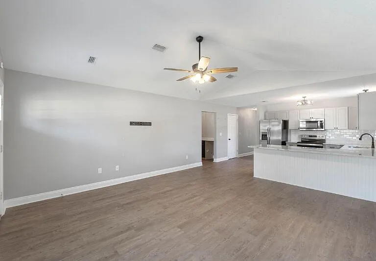 4628 Dove Way — Photo 7