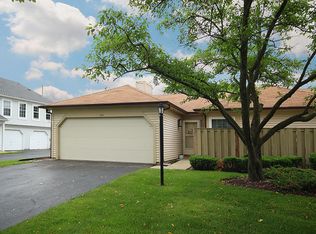 1211 Clematis Dr, Streamwood, IL 60107