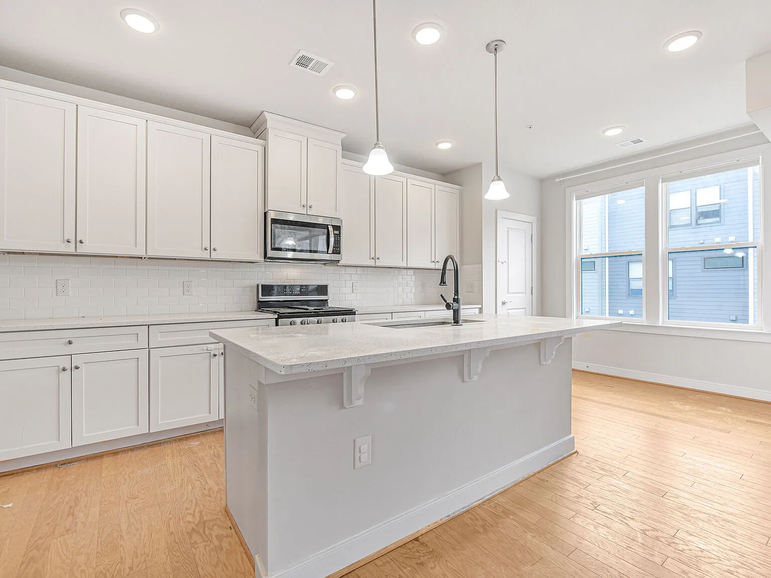 13356 Arrowbrook Centre Drive - 101 — Photo 3