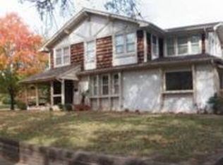 247 W 6th Ave, Bristow, OK 74010