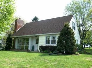 1613 Haar Rd, Spring Grove, PA 17362