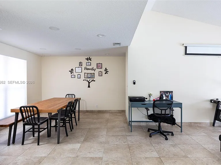 2400 NW 103rd Ave — Photo 24