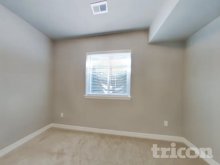 1804 Ruddlesway Dr — Photo 13