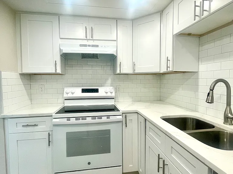 6161 Gulf Winds Dr #149 — Photo 6