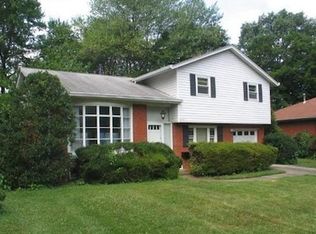 8712 Irvington Ave, Bethesda, MD 20817