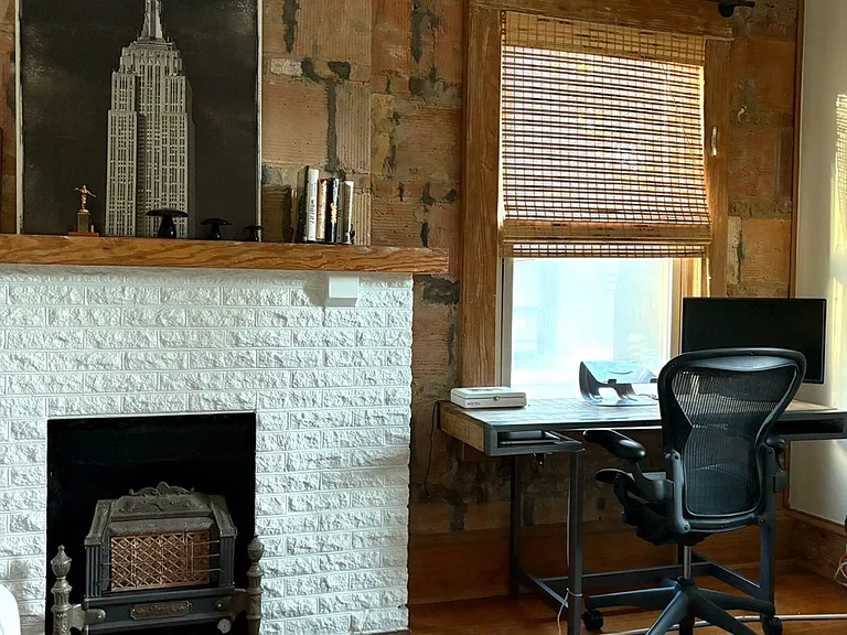 Work station