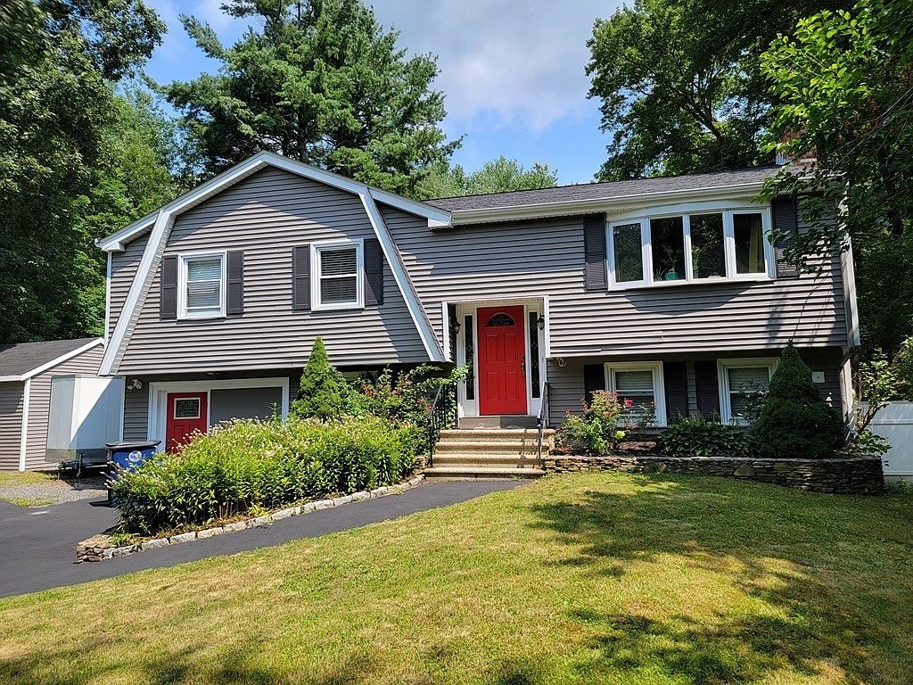 94 West St, Medway, MA 02053 Zillow