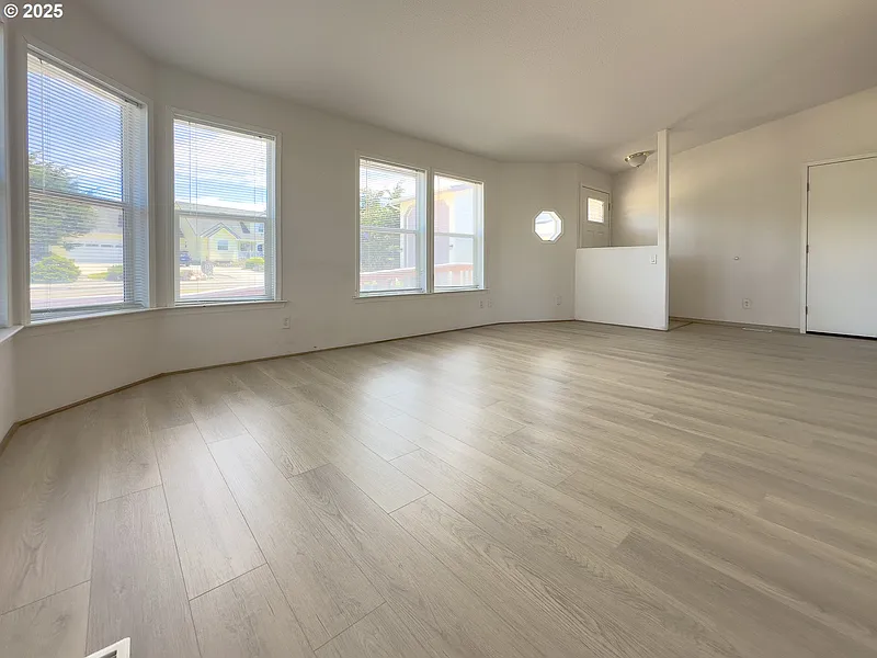 Thumbnail 17