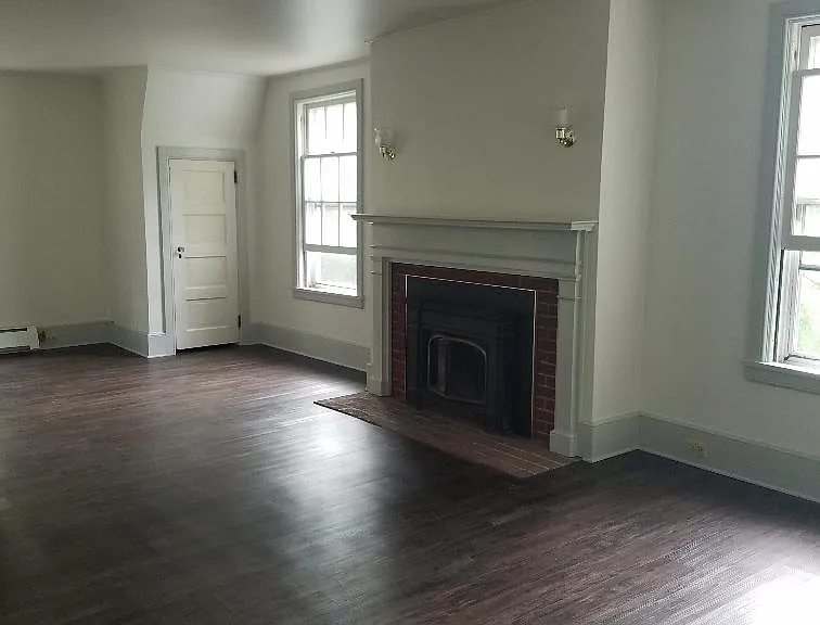115 Llenroc Ct #B — Photo 10