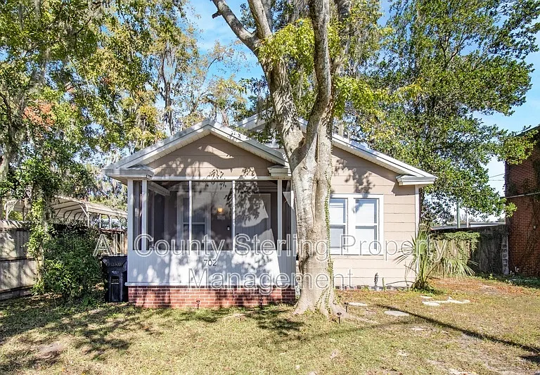 702 NW 2nd Ave — Photo 3