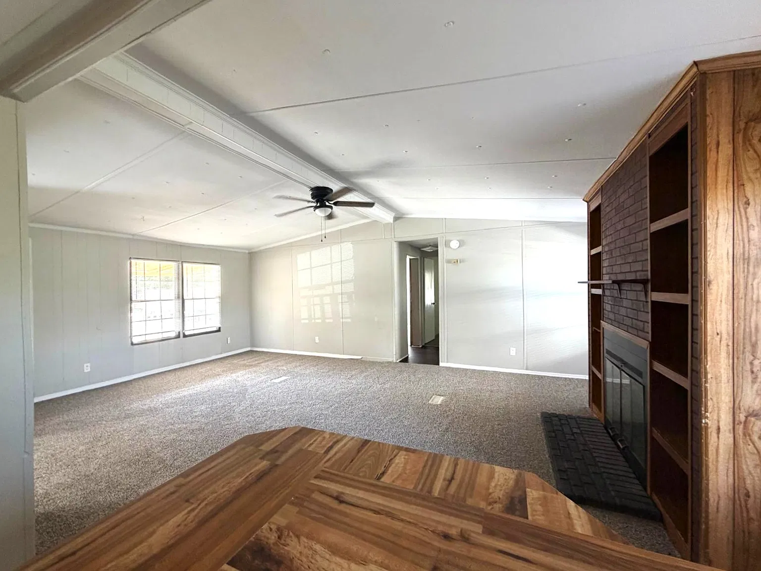 3 bed, 1250 sqft, $1,400 — Photo 1