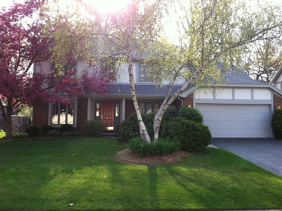 2735 Stoneleigh Drive