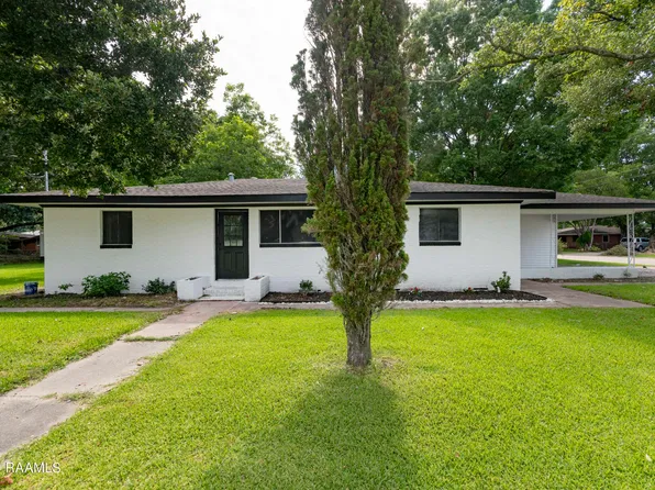 1000 Verna St, New Iberia, LA 70560