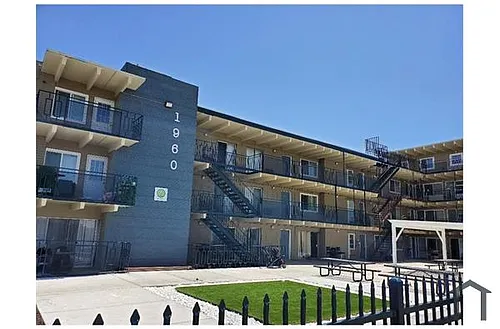1960 Dallas St #203 Photo 1