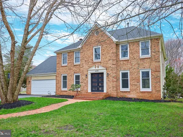 6218 Homespun Ln, Falls Church, VA 22044