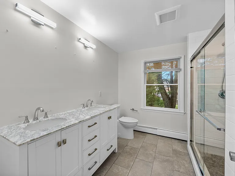 160 Magnolia Ave — Photo 13