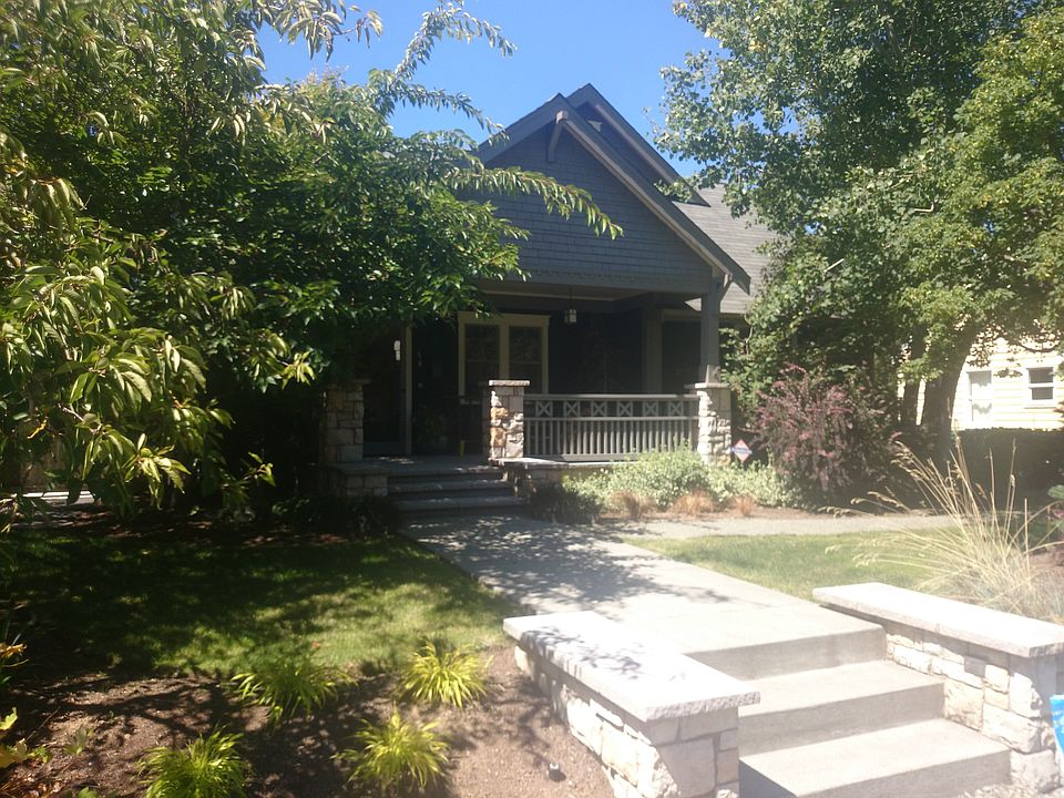 2nd image of 10503 13th Ave NW