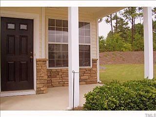 1st image of 512 Auburn Square Dr