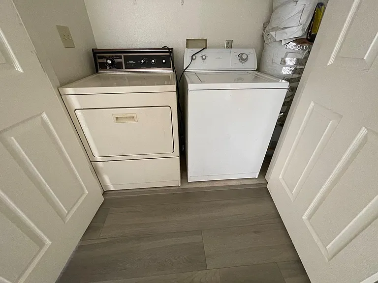 575 El Camino Ave — Photo 3
