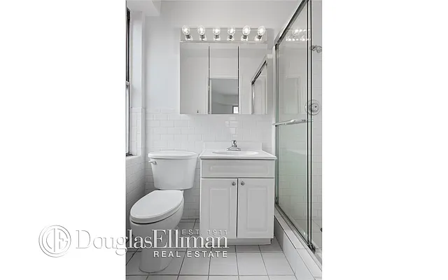 Rented by Douglas Elliman | media 26