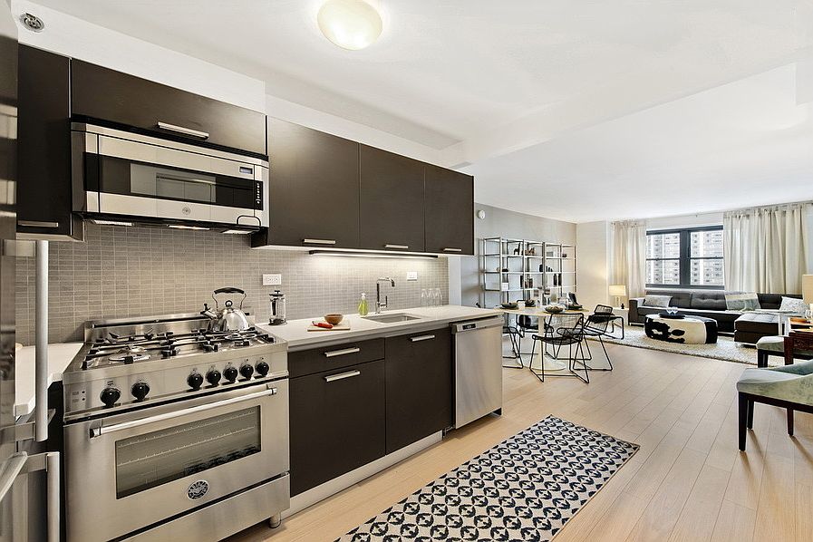1st image of 222 E 39th St APT 11D