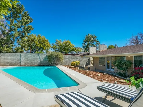16347 Tupper St, North Hills, CA 91343