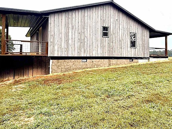 2nd image of 1465 McVey Rd