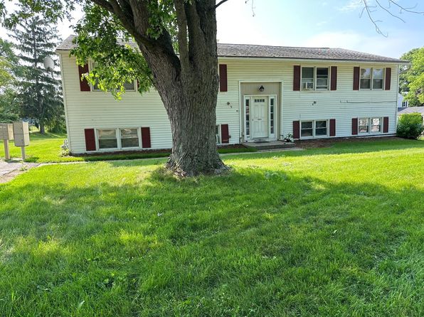 392 Ethan Allen Pkwy APT 5