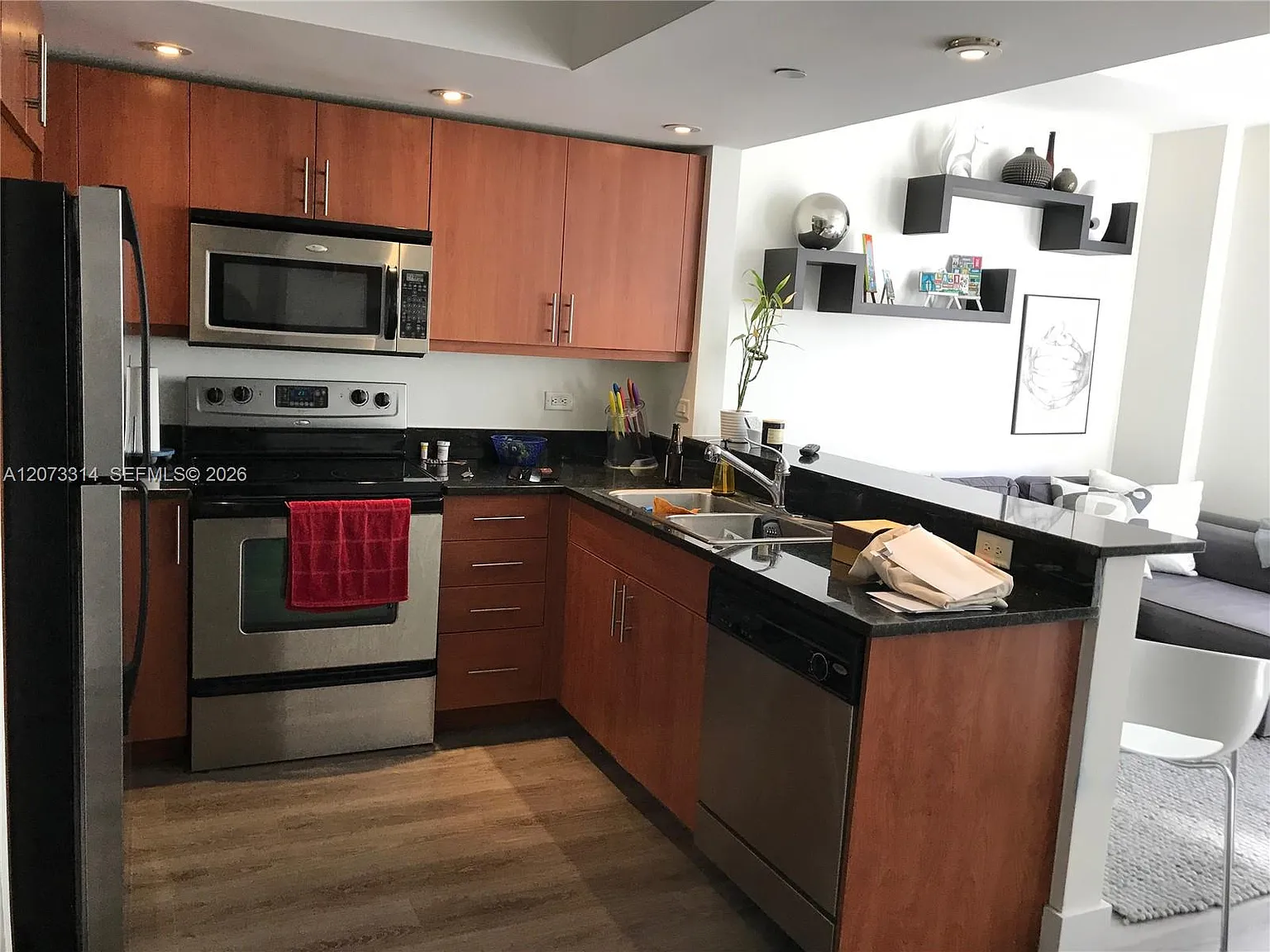 Flagler First Condo — Photo 3