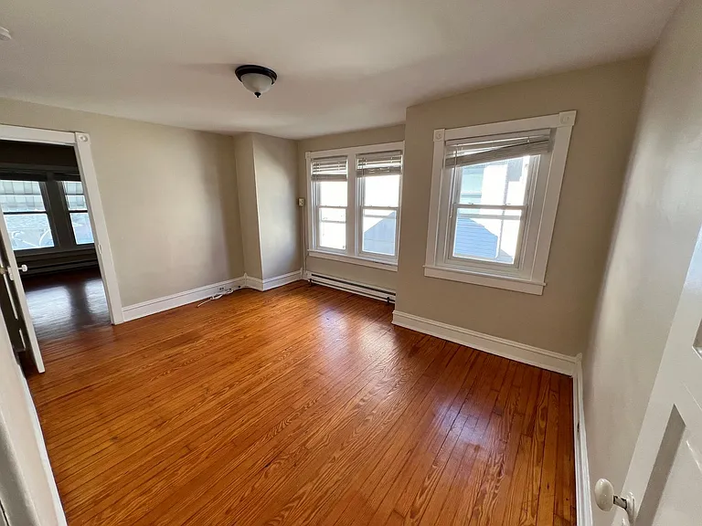 221 N 7th St — Photo 6