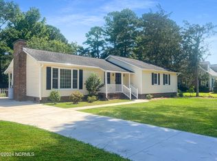 106 Marsh Rd, Washington, NC 27889