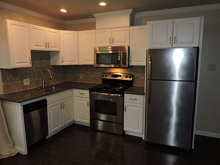 527 T St #3 — Photo 5