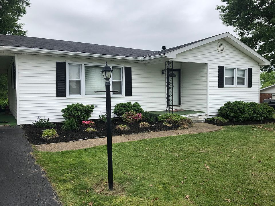 1st image of 802 Hinton Dr