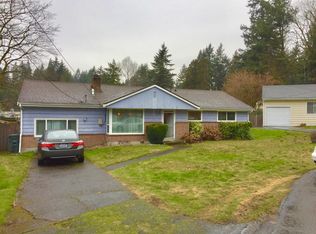 18515 36th Pl NE, Lake Forest Park, WA 98155