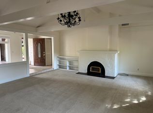 5225 Ardilla Ave, Atascadero, CA 93422